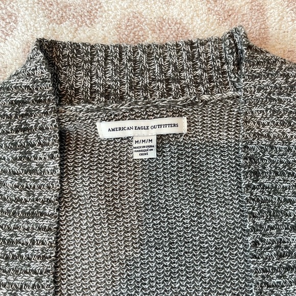 American Eagle Heather Gray Cardigan with Dropped Shoulders - Picture 3 of 7